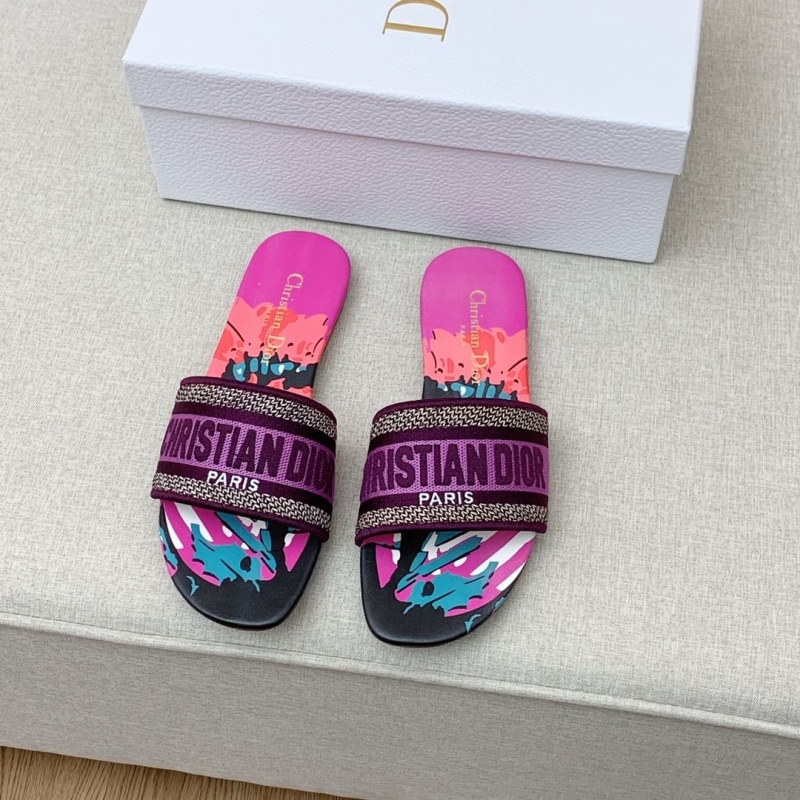 ch**an D*or slippers